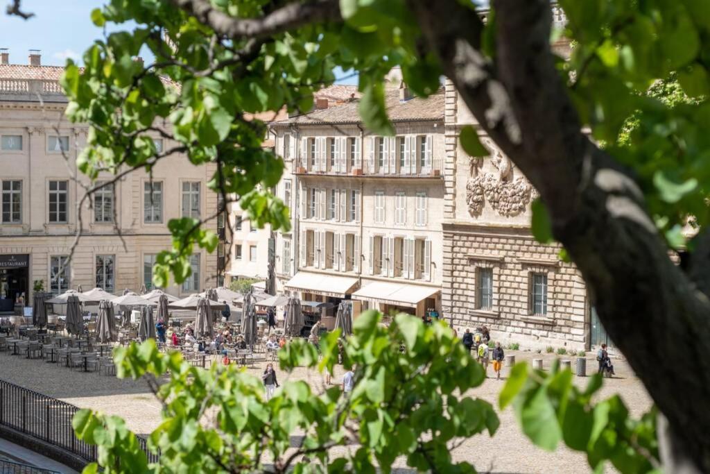 Ferienwohnung Bien D'Exception En Face Du Palais Des Papes Avignon Exterior foto