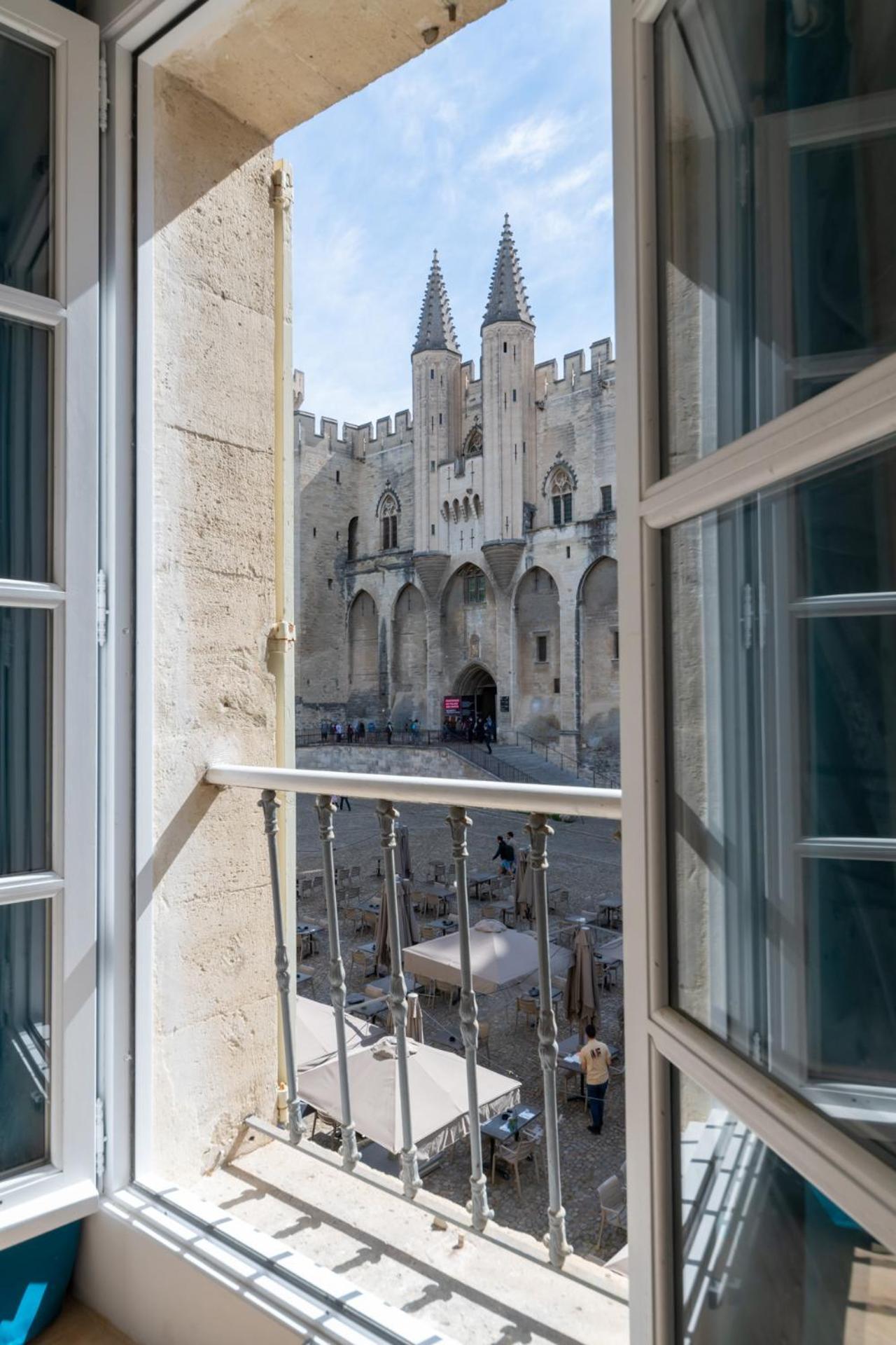 Ferienwohnung Bien D'Exception En Face Du Palais Des Papes Avignon Exterior foto
