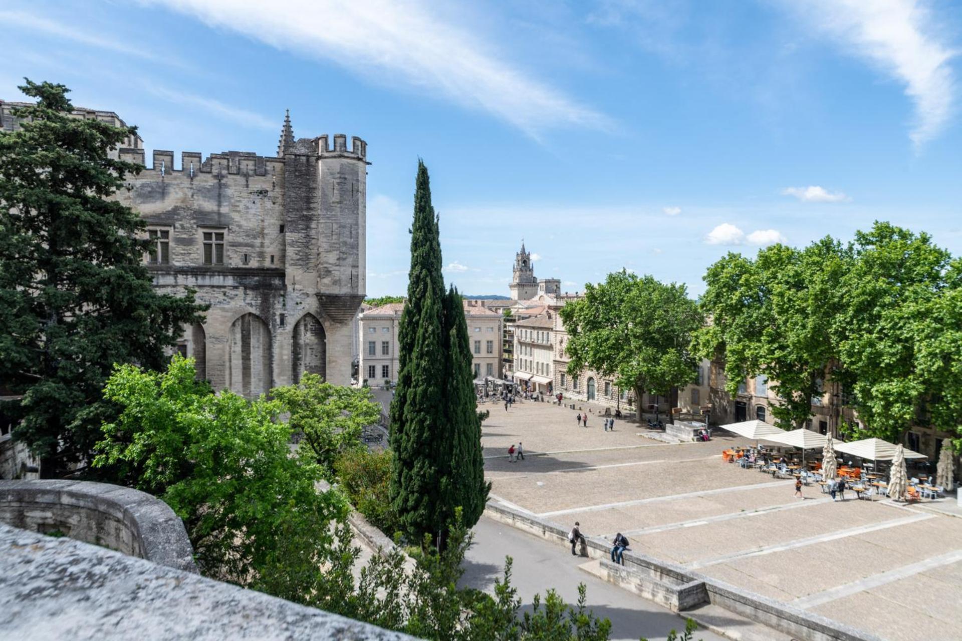 Ferienwohnung Bien D'Exception En Face Du Palais Des Papes Avignon Exterior foto